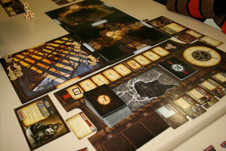 Boîte du jeu : Mice and Mystics