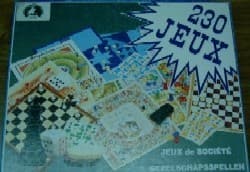 Boîte du jeu : 230 jeux