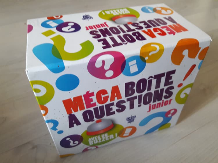 Boîte du jeu : Méga Boîte a quesions junior !