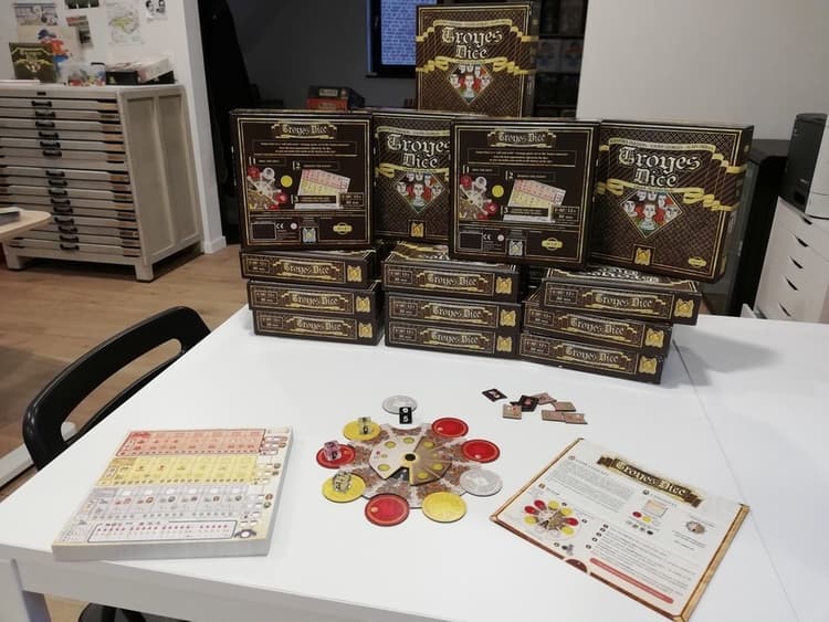 Boîte du jeu : Troyes Dice